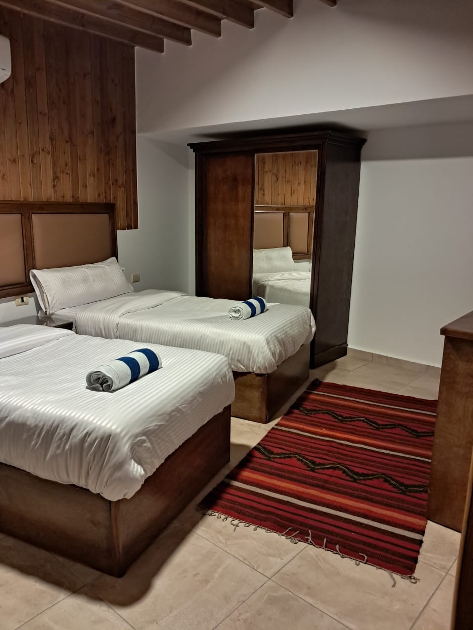 2Rest Hotel